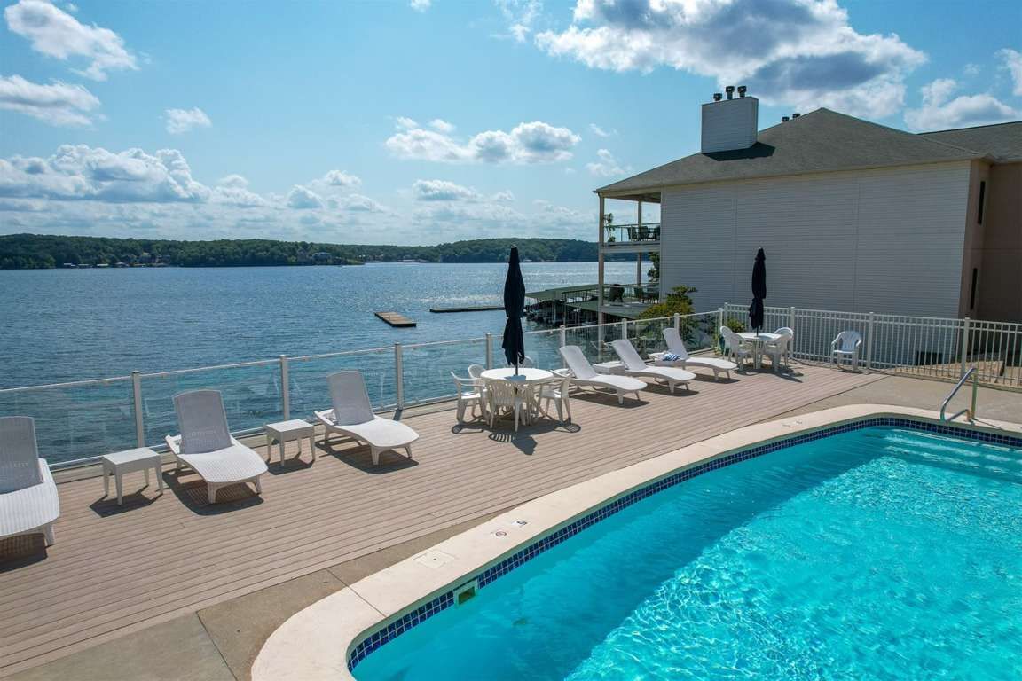 Koko Escapes | Lake Ozark, MO | Lakedays Rentals