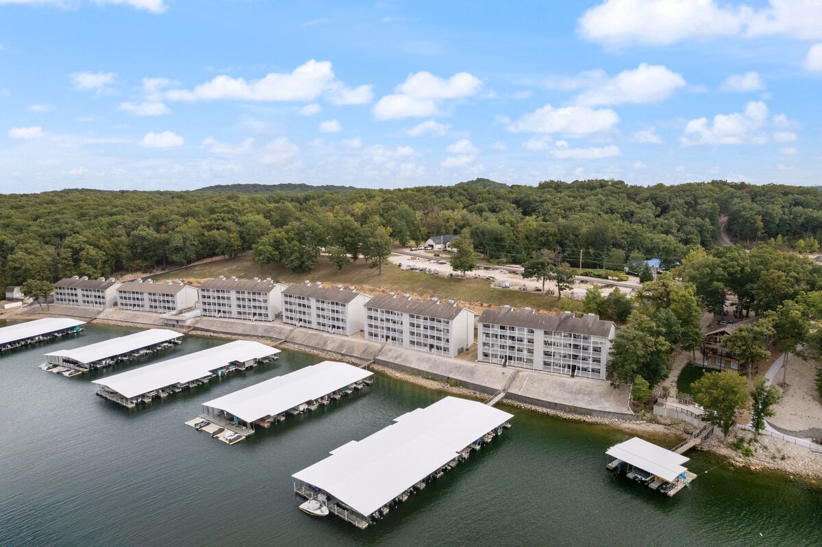 Lakeside Escapes | Lake Ozark, MO | Lakedays Rentals